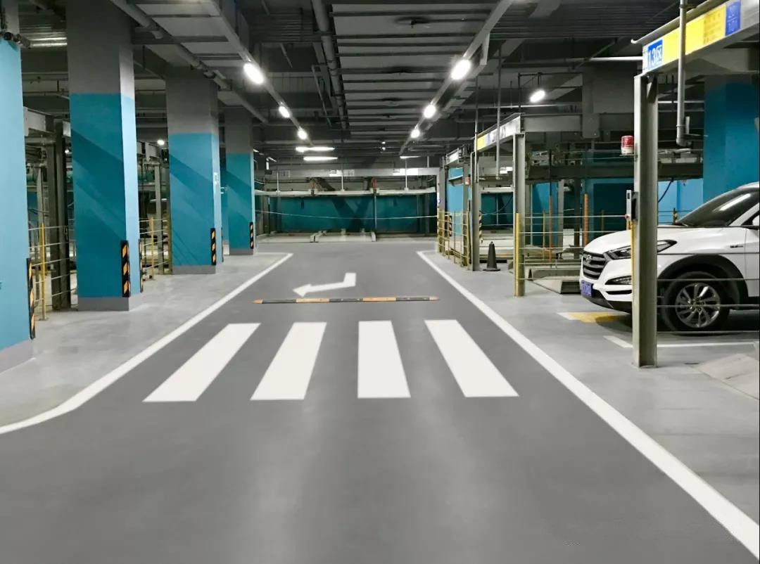 德國亞地斯-停車場地坪